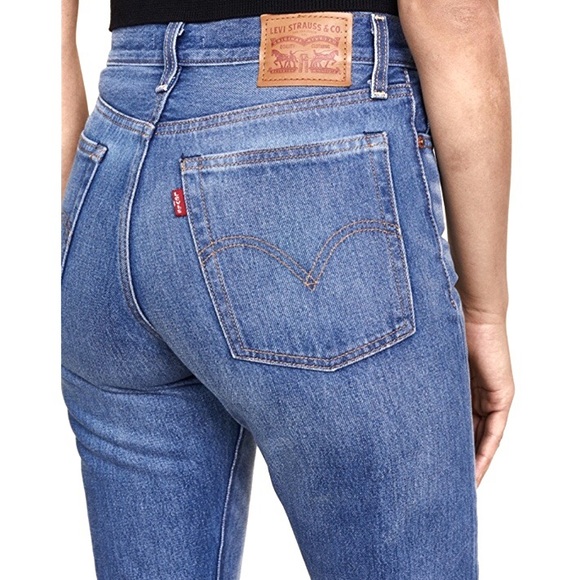 LEVIS | Wedgie Crop Raw Hem Ankle Jeans - Picture 3 of 3